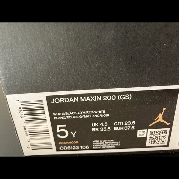 NEW NIKE AIR JORDAN MAXIN 200 (GS) SZ 5Y WHITE/BLACK-GYM RED-WHITE CD6123 106 - Picture 15 of 15